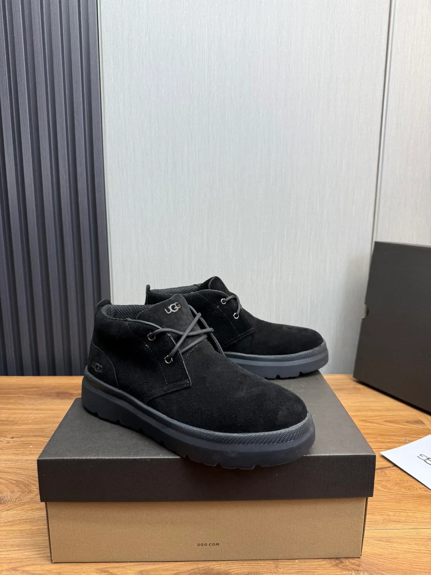 Men's shoes 💰480💰 [UGG] Hot winter warm boots 🐑Purely hand-stitched! Simple and stylish design, frosted cowhide➕Comfortable and warm wool➕UGG original outsole‼ ️Soft and comfortable to wear, good warmth retention, and excellent foot feel. Regular size 41-47